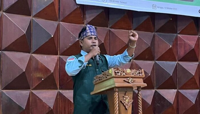 Warga Pasaman Angkut Jenazah Pakai Papan Katam, Minimnya Ambulans dan Fasilitas Kesehatan Jadi Sorotan